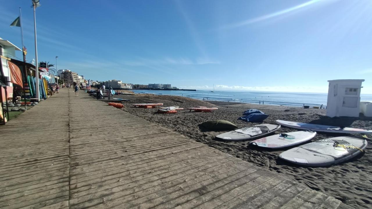 Alquilaencanarias El Medano Junto A La Playa Exterior foto